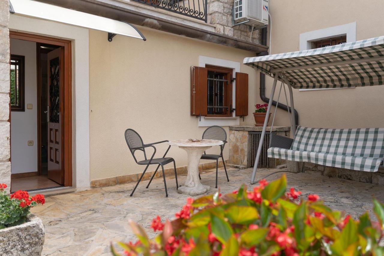 Ferienwohnung Alda-App Funtana Exterior foto